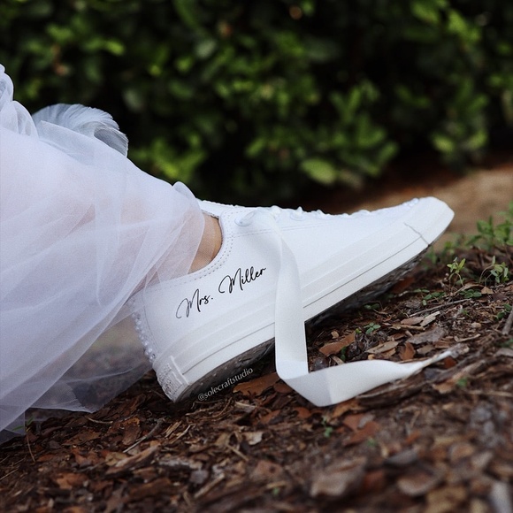 Personalized Wedding Sneakers for the Bride - Converse Chuck Taylor Leather - Picture 3 of 8